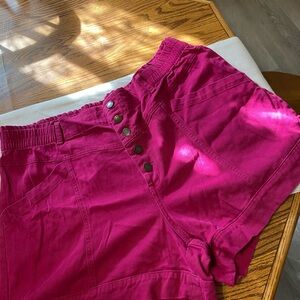 Knox Rose Magenta Cargo Shorts